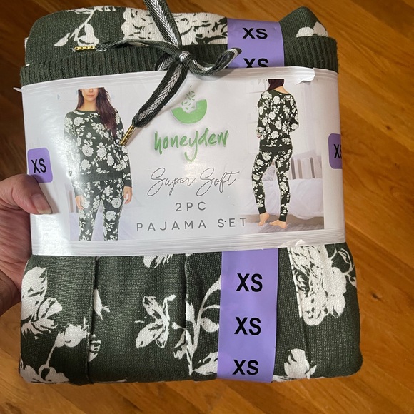 NWT Honeydew Super Soft Pajamas - XS - Picture 2 of 4